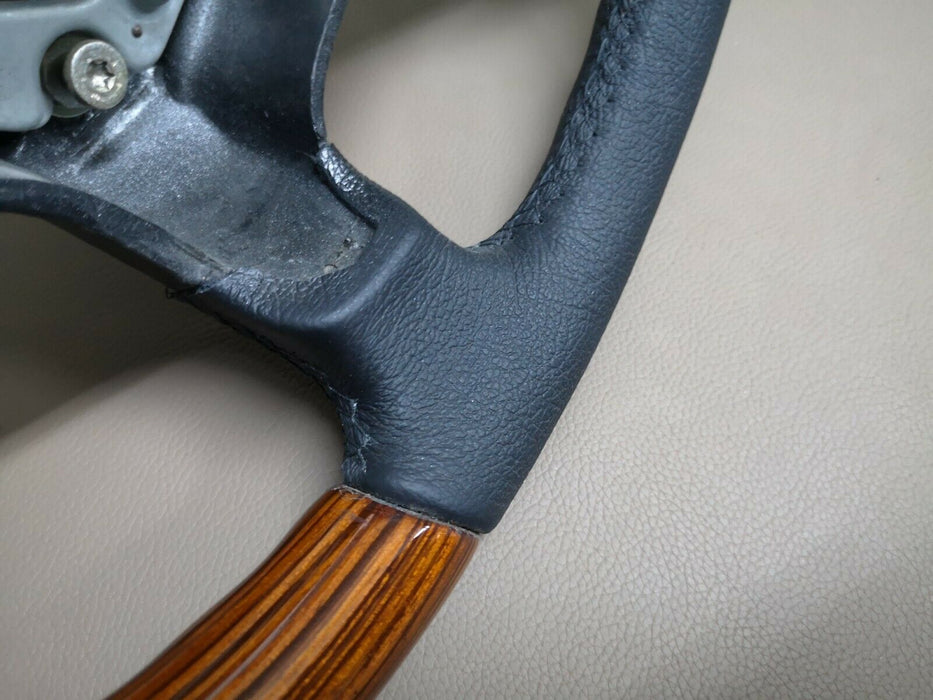 Mercedes Benz  W124 R129 W201 Wood steering wheel zebrano Mercedes holz Lenrad